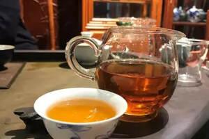 红茶中的“软黄金”—茶黄素