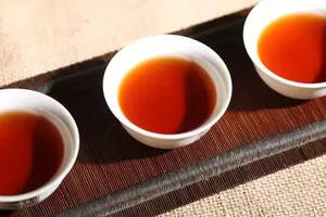 普洱茶的陈味、霉味、堆味，你分得清楚吗？
