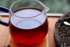 云南茶叶双星：普洱熟茶和滇红茶异同