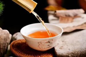 鄱阳湖畔英雄城，茶业复兴新腾飞