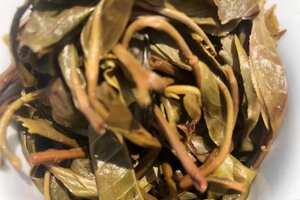 2022年曼糯古树茶，叶底均匀有活性，干仓存放，香气