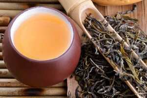 绿茶和乌龙茶哪个适合女人喝_绿茶和乌龙茶哪个减肥效果好