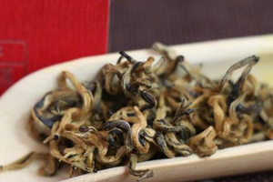 云南顶级滇红茶的价格是多少？