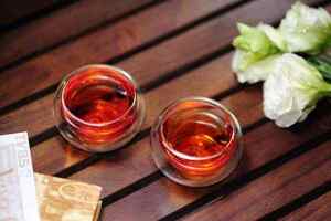 怎么去辨别红茶的优劣程度？