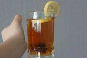 红茶柠檬蜂蜜水的功效（红茶柠檬蜂蜜水的功效与作用）