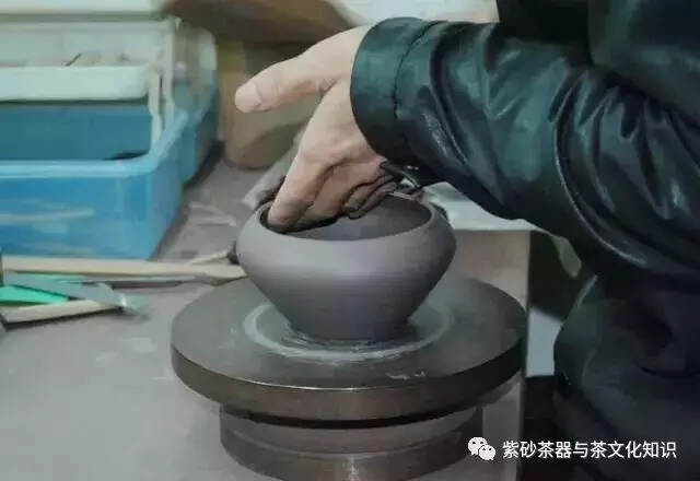 紫砂壶，分不清半手工和全手工有何不同，成型步骤直观告诉你