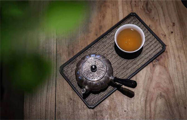 佳逸茶具 | 普洱茶用什么壶泡好？