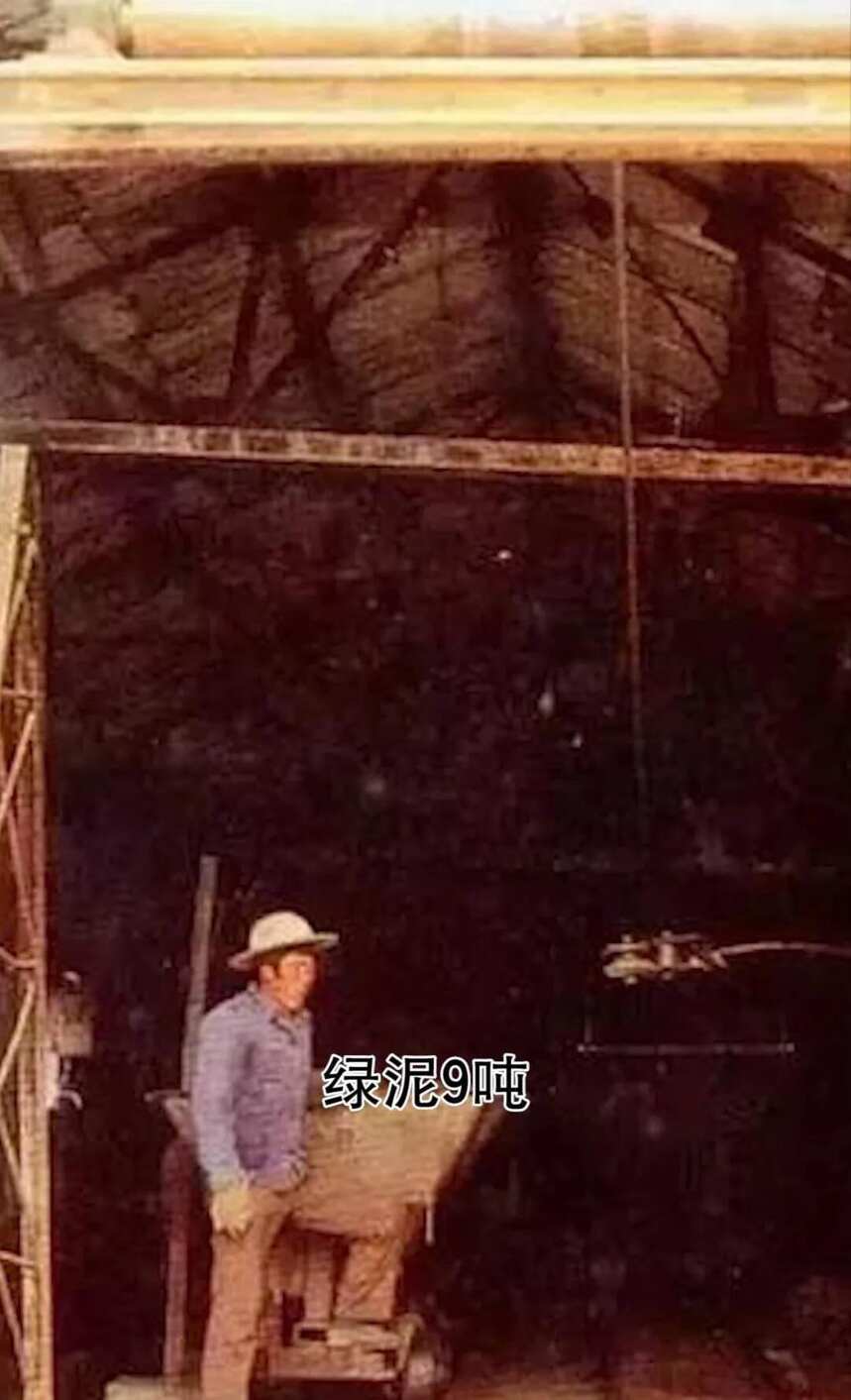 紫砂壶中；什么是本山原矿绿泥？