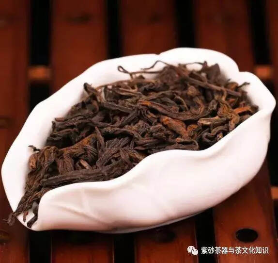 鉴别干仓普洱茶的几个方法