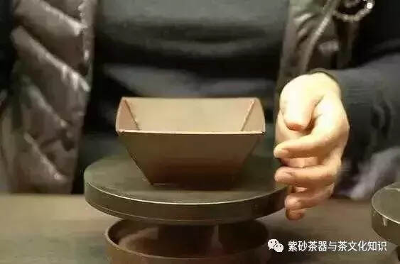 你会纠结于紫砂壶是否为全手工吗？