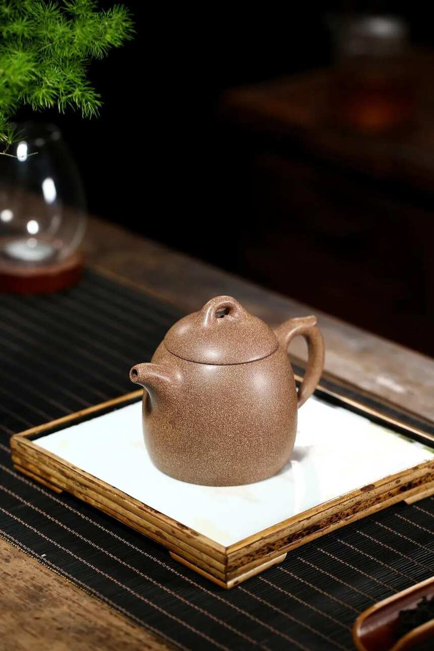 「秦权」范俊华（国助理工艺美术师）宜兴原矿紫砂茶壶