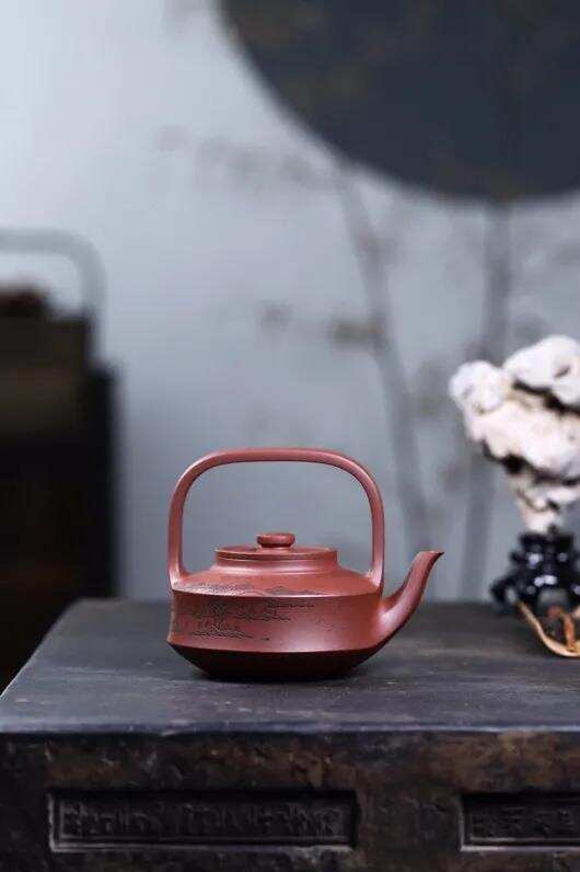 高工精品「 提璧壶」 高档底槽清，550毫升作者：范立君