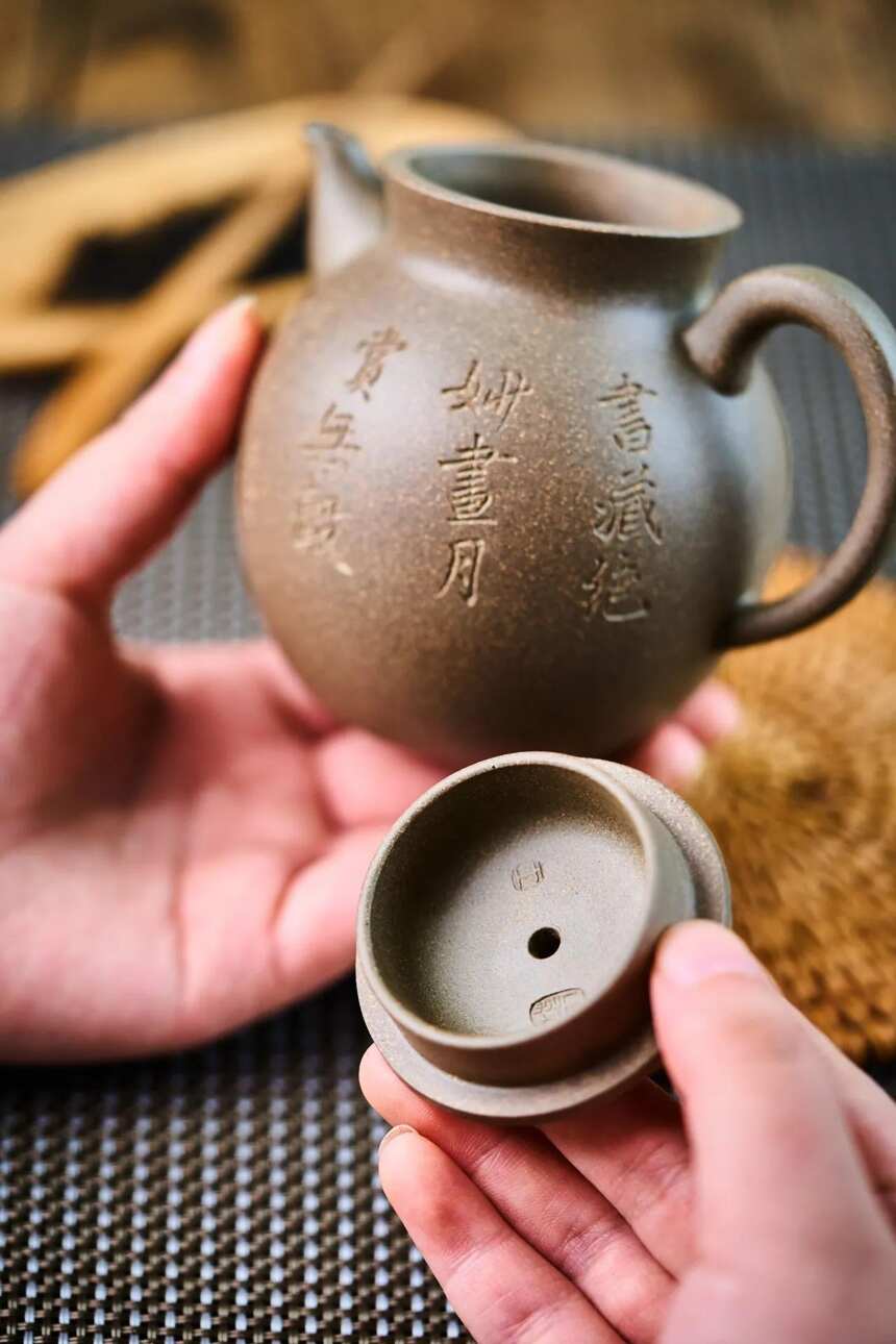 双工合作 「 高执• 漢風 」王正红制 殷彦呈刻绘（老青段泥，300cc）