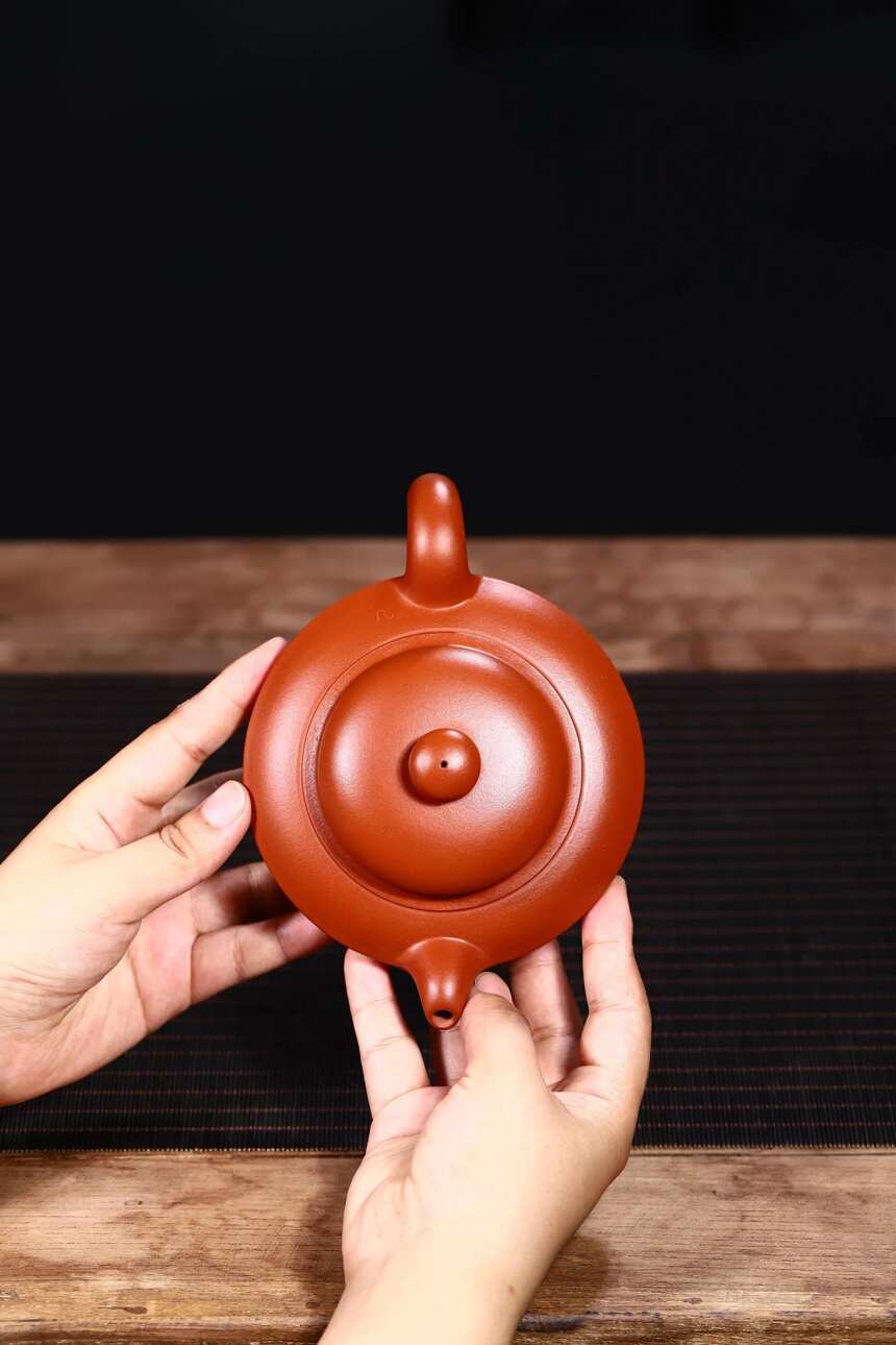 鲍正兰精品「合欢」精选清水泥制，320cc