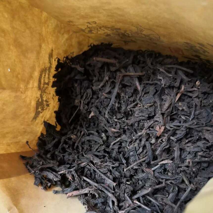 说壶不能不说茶，看看我的口粮茶如何？谈黑茶类网购经验