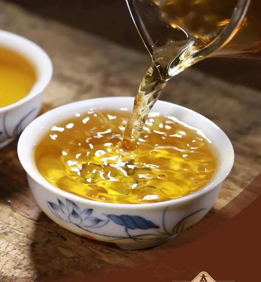 夏季，可以来一杯清凉好喝的冷泡茶