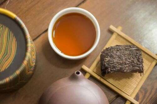四川好茶，黑茶的褐叶红汤，陈醇回甘