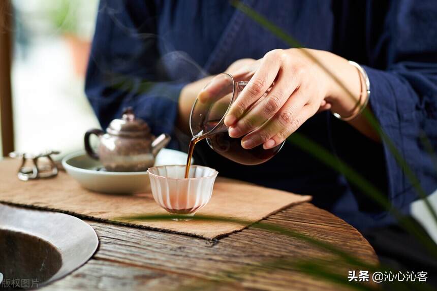 如何辨别家中的茶叶，是否过期变质？