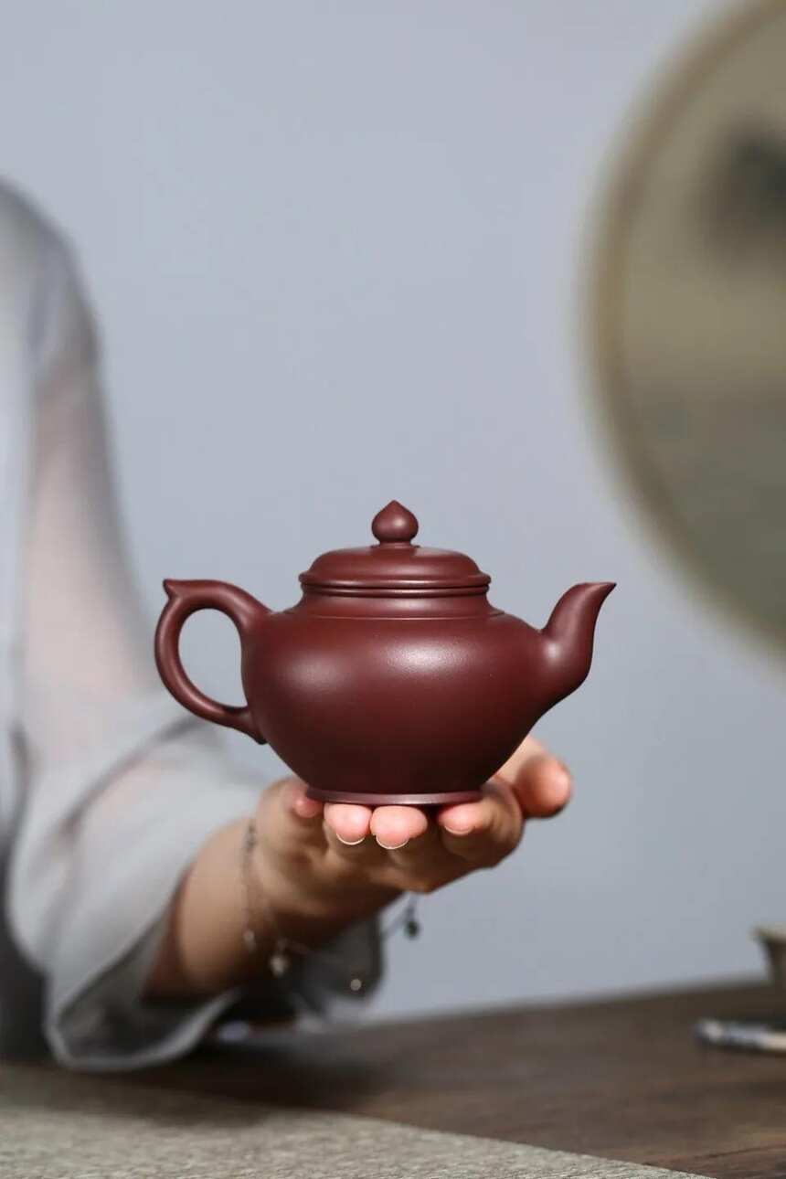 「笑樱」 范俊华（国助理工艺美术师）宜兴原矿紫砂茶壶