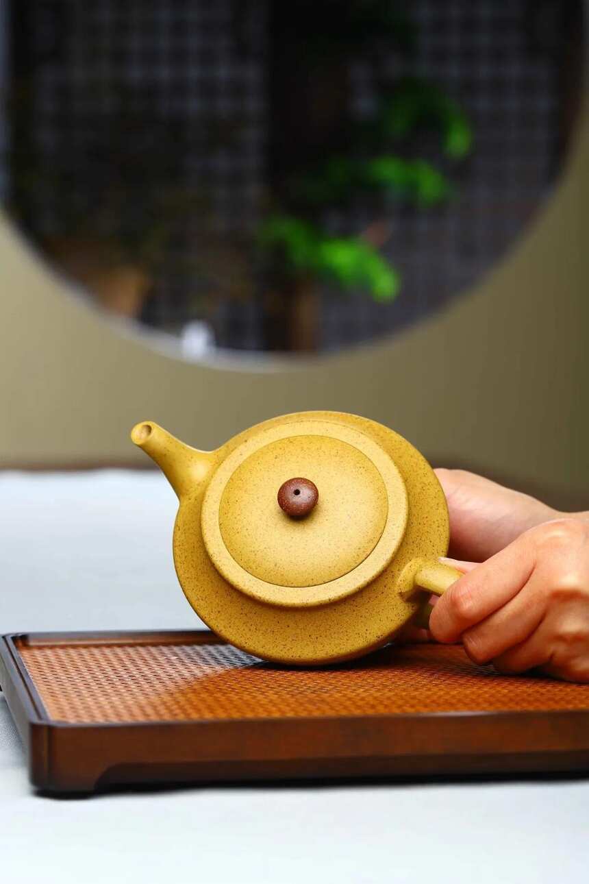 「汉云」狄姣姣（国工艺美术师）300cc，宜兴原矿紫砂茶壶
