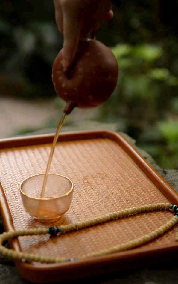 问心所往，杯茶炉香