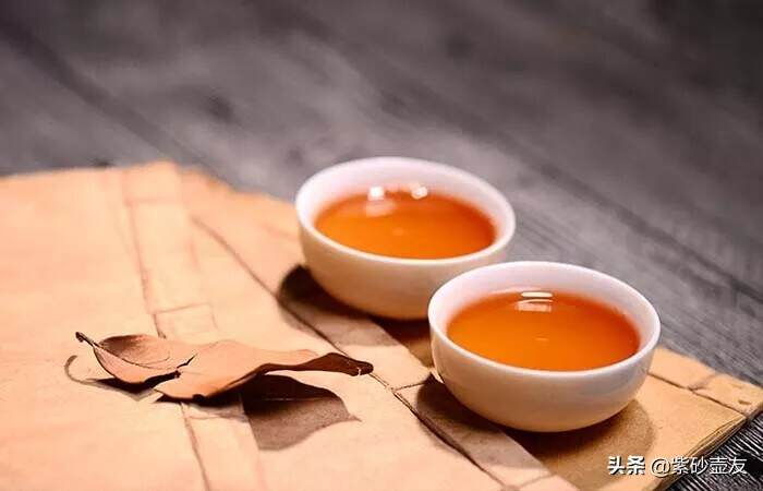 泡的茶有一股酸味，这到底是怎么回事儿？