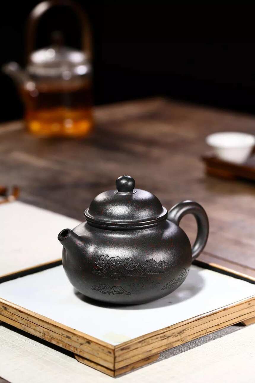 「容天」范磊（国助理工艺美术师）宜兴原矿紫砂茶壶