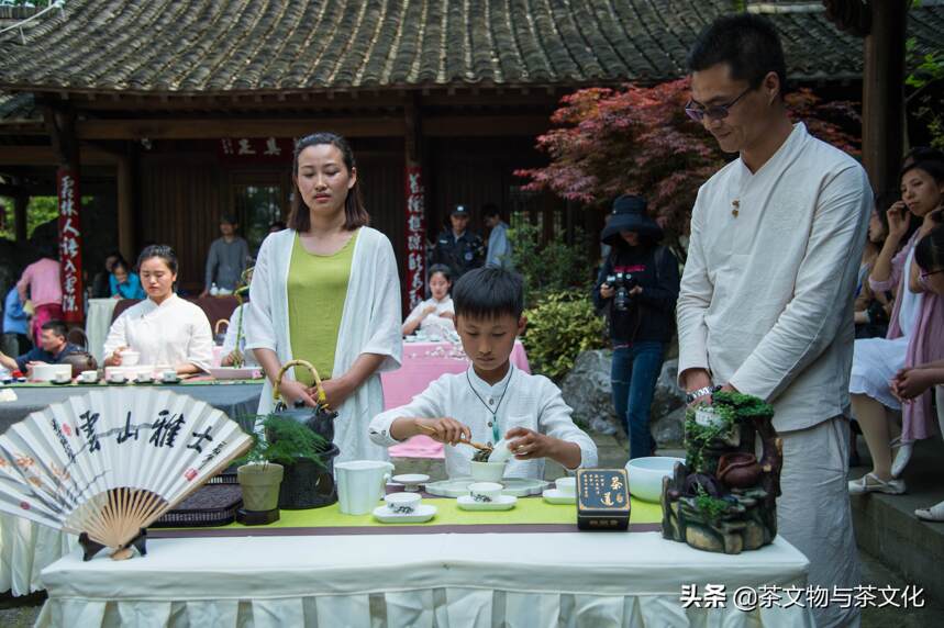 母亲节，我想给亲爱的妈妈泡杯茶