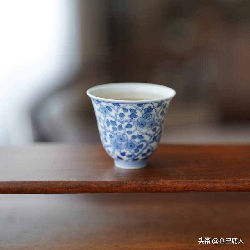 青花寒梅铃铛杯「远山烟雨·青梅伴月」