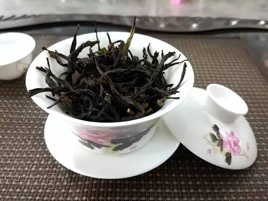 大爷挨打也要偷买的“口粮茶”！原来是这几款