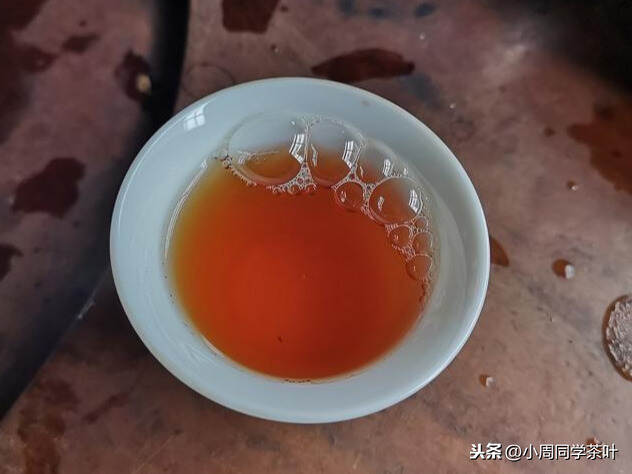 虽然不同的茶类的滋味香气不一样，但好茶的标准也是有一样的