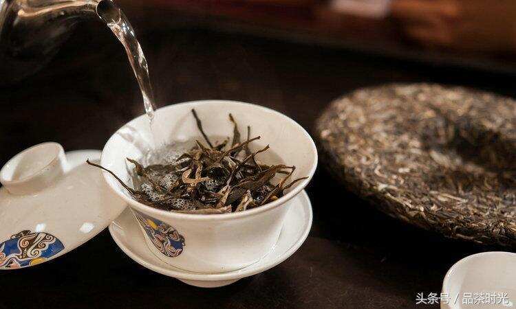 品茶时光｜从普洱茶条索看茶的好坏，你会吗？