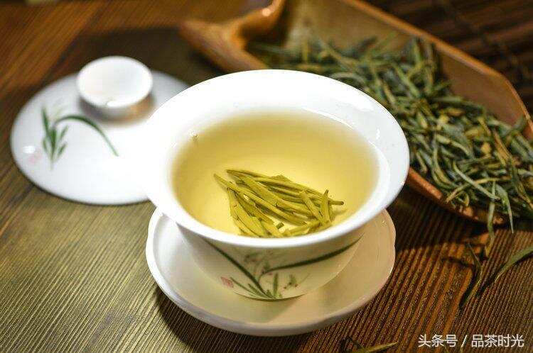 品茶时光｜炎炎夏日，茶意自然凉！