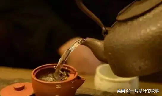 注水方式不 对，再好的茶都让你白泡了