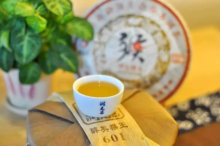 解密普洱春茶广受追捧的6大原因