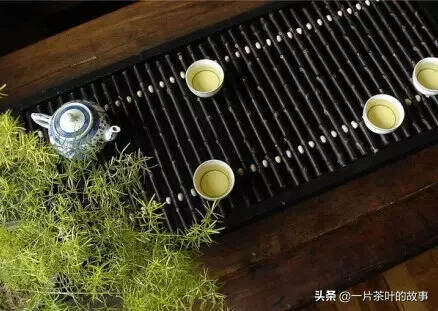 不是冤家不聚头，说不尽的茶与酒