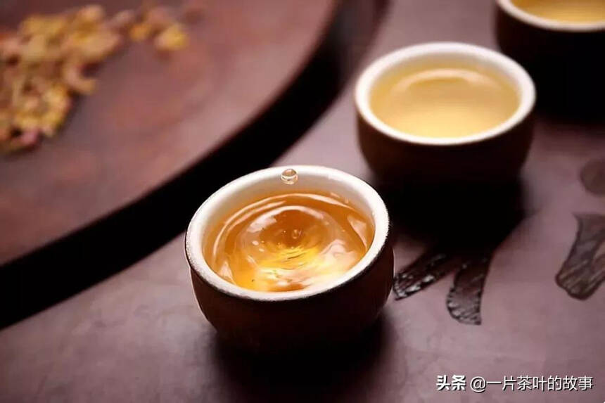 茶叶不是香气浓就好，应当是花香，且淡而有味 淡而幽香