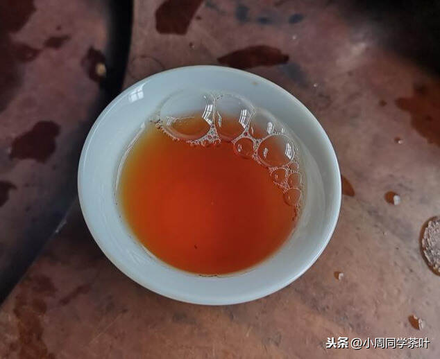 武夷岩茶品质如何区分？老话说得好，不怕不识货就怕货比货