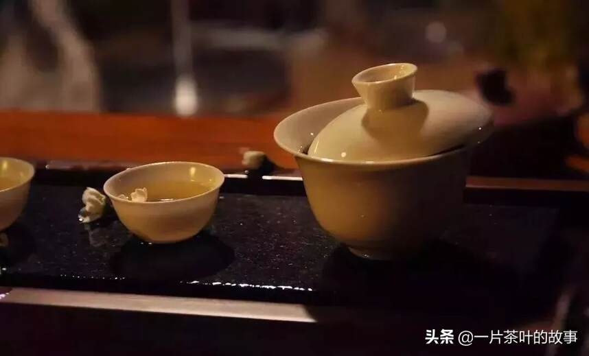 习惯喝茶的人，身上有10种独特的气质