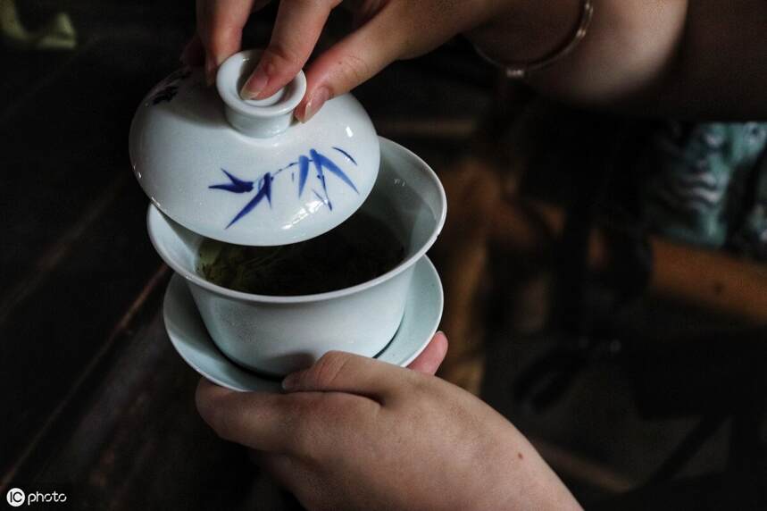 泡茶的8个步骤详解，学会3个小技巧让你秒变茶艺师「干货分享」