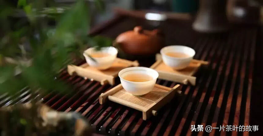 秋天，煮一壶茶，等一个人