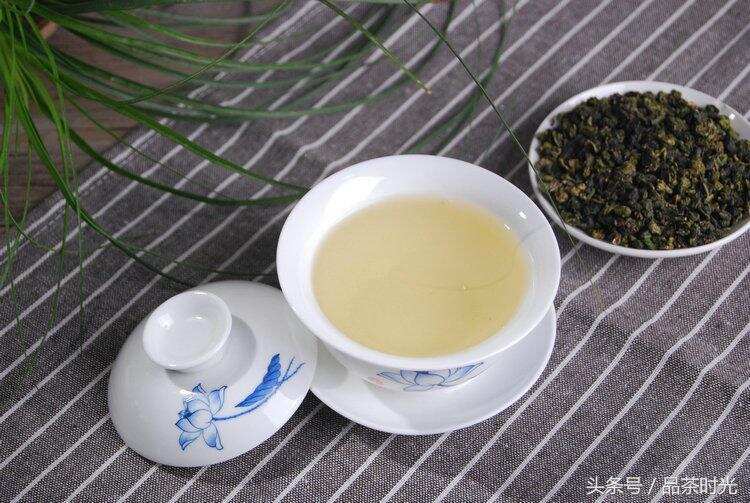 品茶时光｜一杯盖碗茶，竟然能喝出这么多的意思