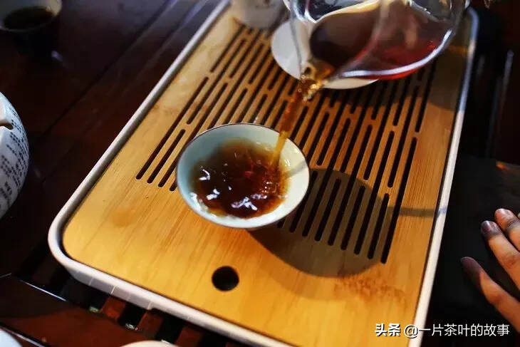 你知道六大茶类香型吗？不同茶，不同香