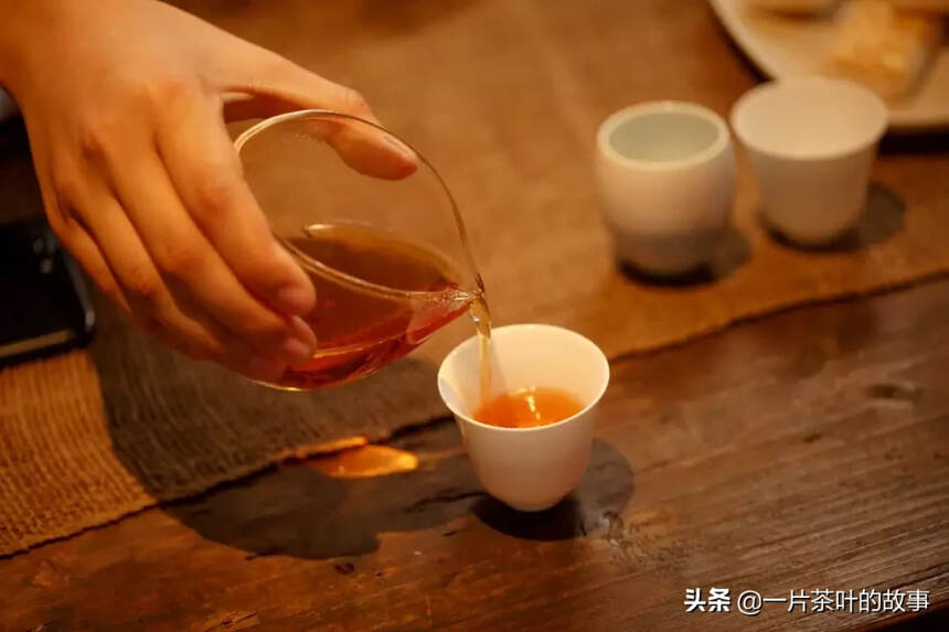 为什么说“茶满欺人”？