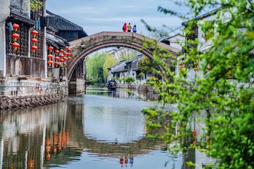 人生自如茶，沉浮坦荡