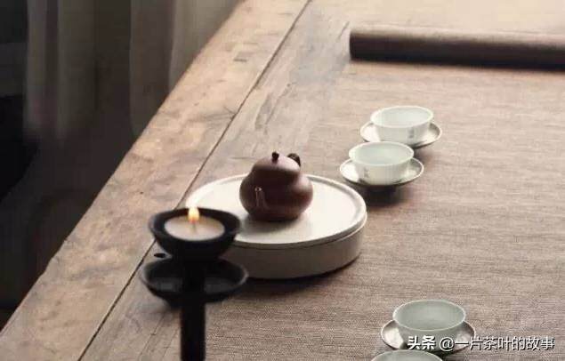 茶，深如灵魂，淡如白纸