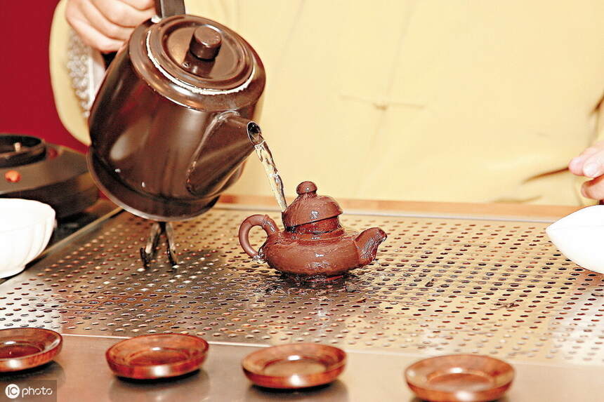 泡茶的8个步骤详解，学会3个小技巧让你秒变茶艺师「干货分享」