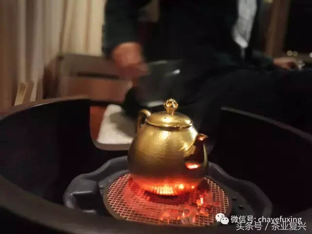 金壶煮水泡红印，最受伤的居然是水！这是咋回事啊？