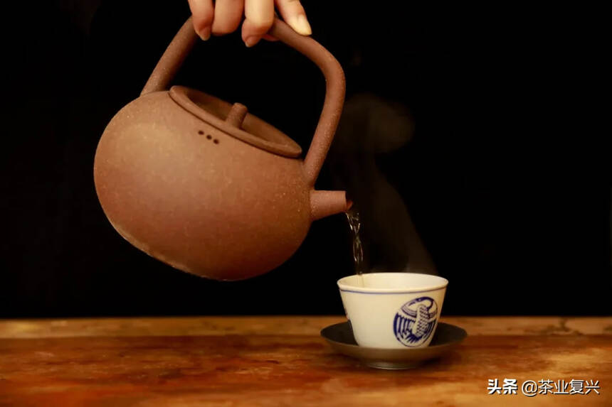 乘风破浪的普洱茶：2005-2019，普洱茶十五年“黑”历史