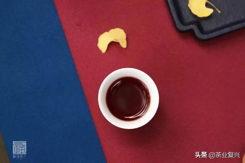 探秘普洱熟茶传统发酵之美